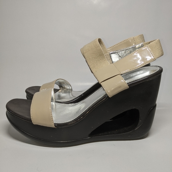 Calvin Klein Yiri Wedges - Picture 1 of 5